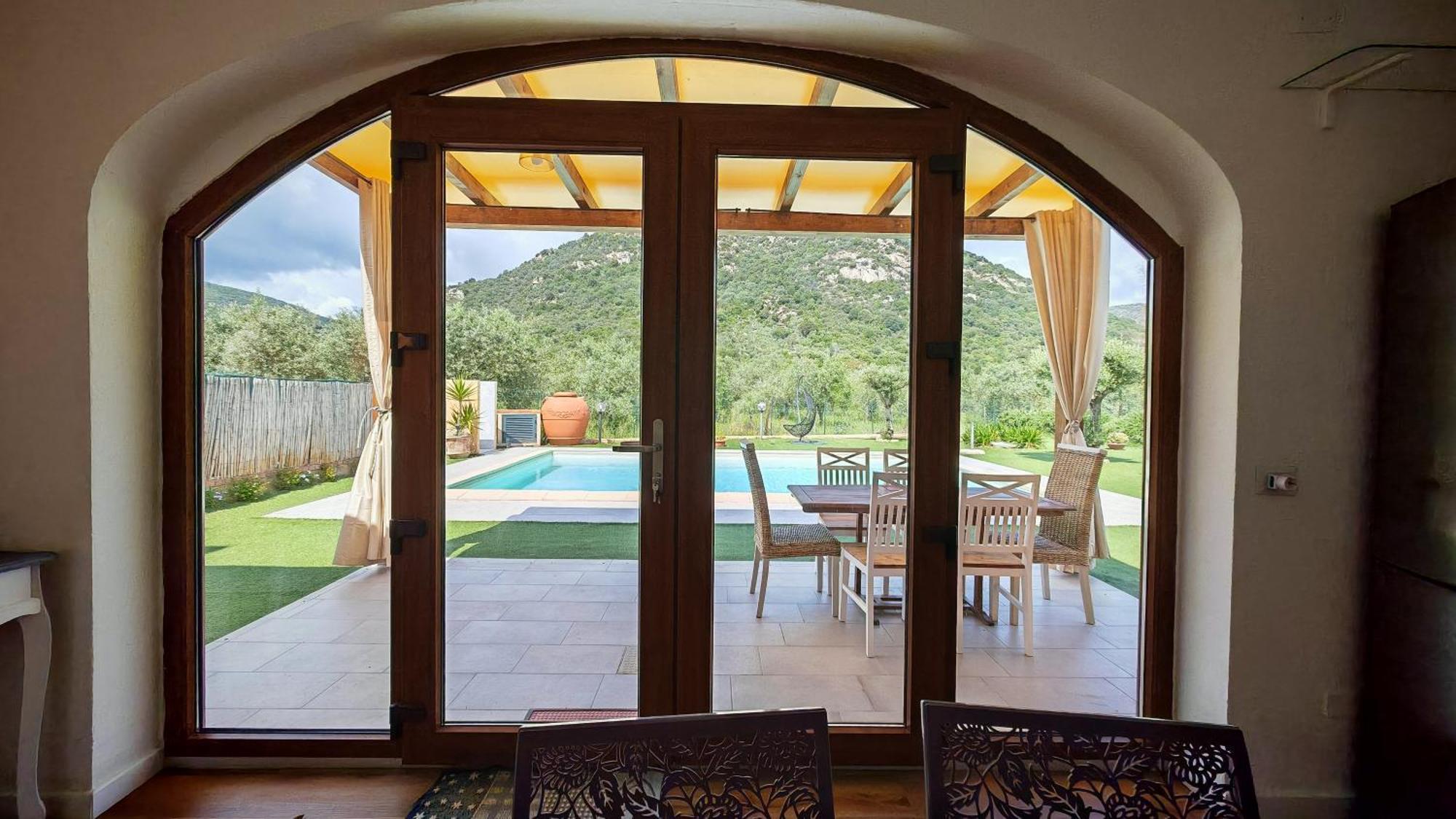 Villa Paola San Teodoro Con Piscina Privata Lu Lioni Exterior photo